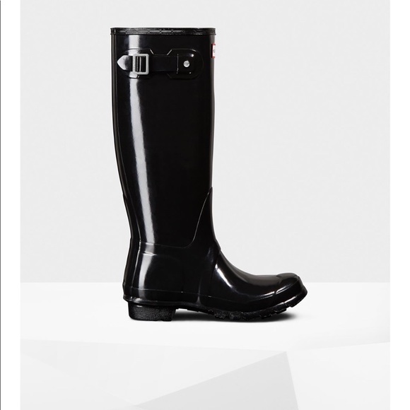 Black size 5 glossy hunter boots, like new! - Picture 2 of 5